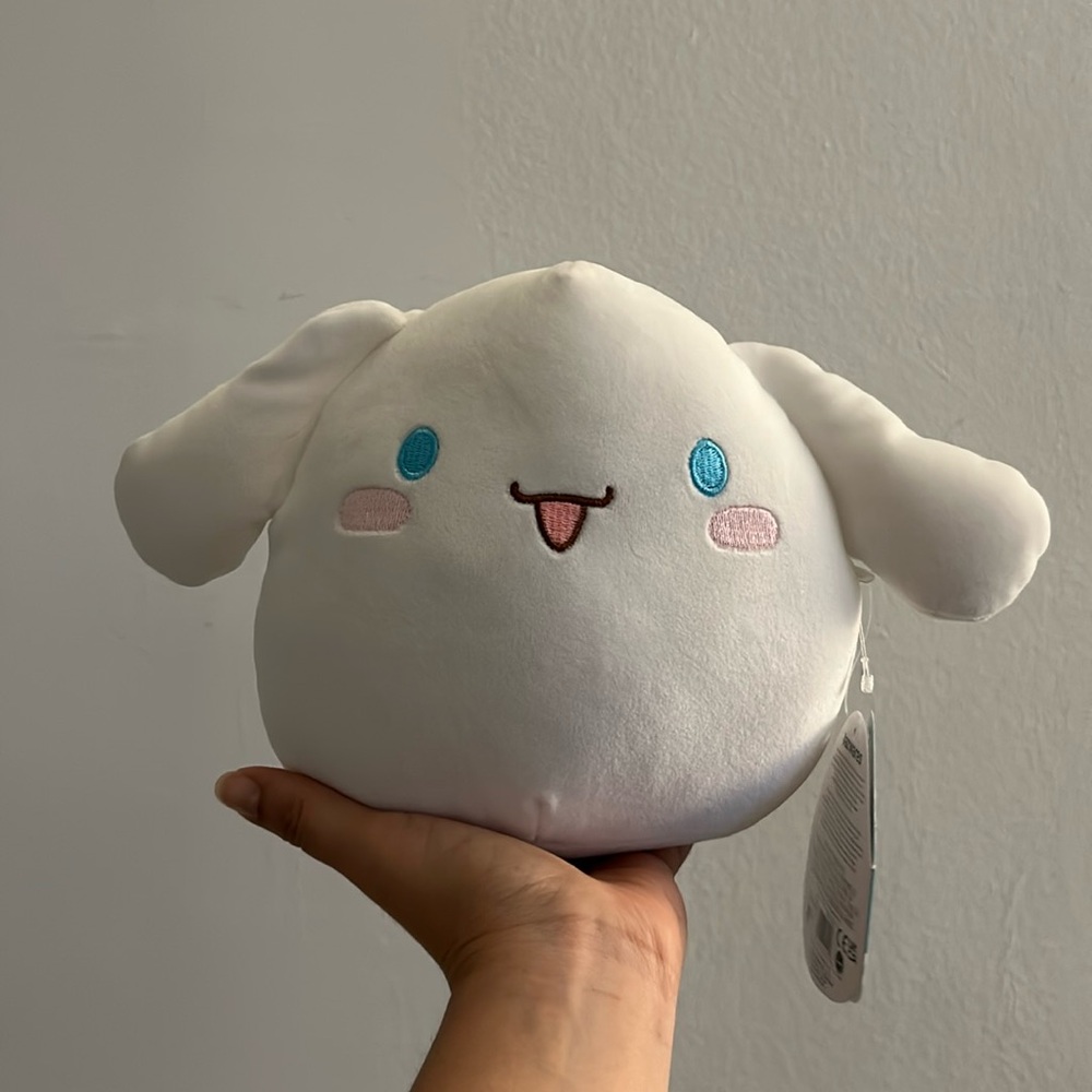 NWT Cinnamoroll 6.5” Hello Kitty Sanrio Squishmallow